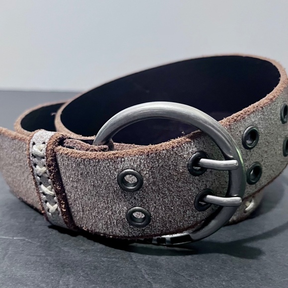 Abercrombie & Fitch Cream Belt with Silver Buckle - Picture 2 of 11